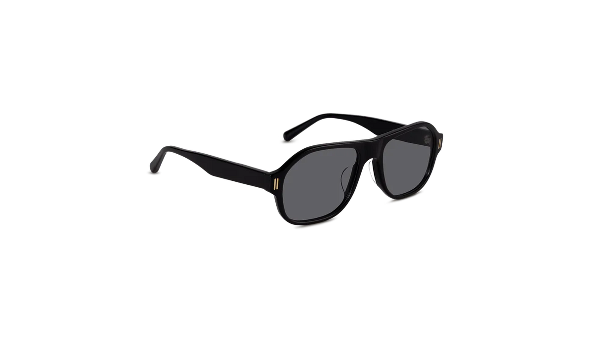 #color_Black with Classic Grey Lens